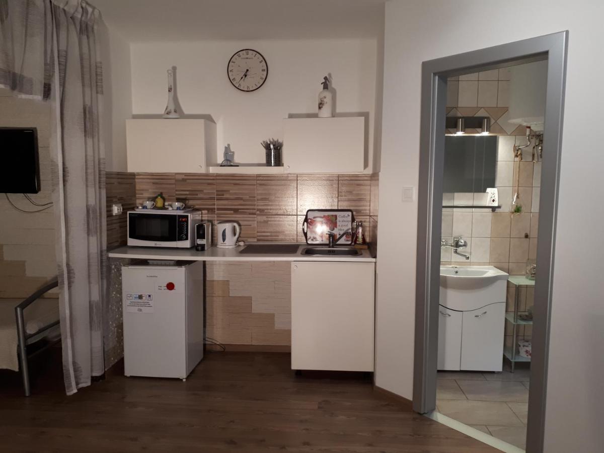 Mini Vendeghaz Budaoers Exterior foto